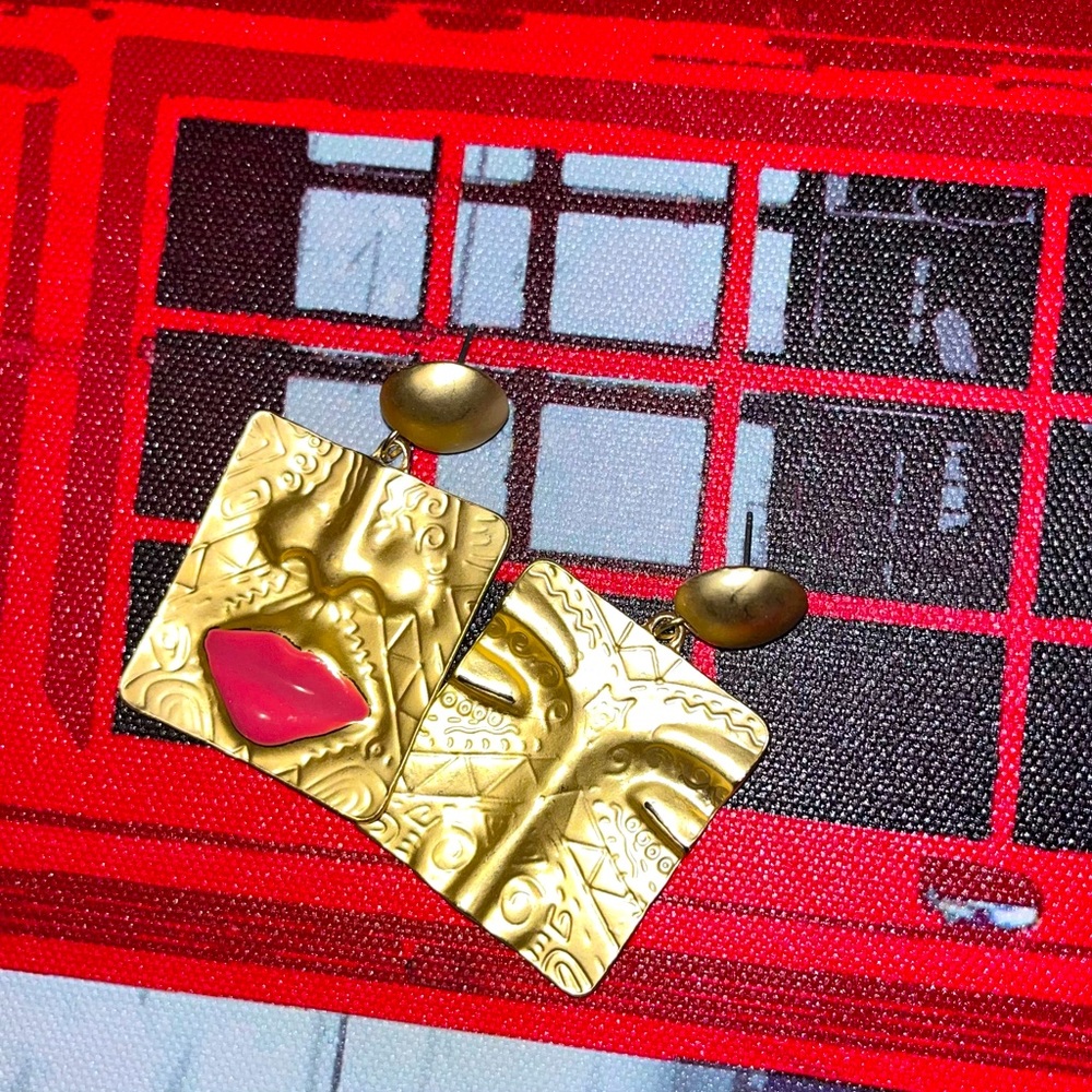 Retro Bohemian 14k Gold Plated Fashion Earrings!